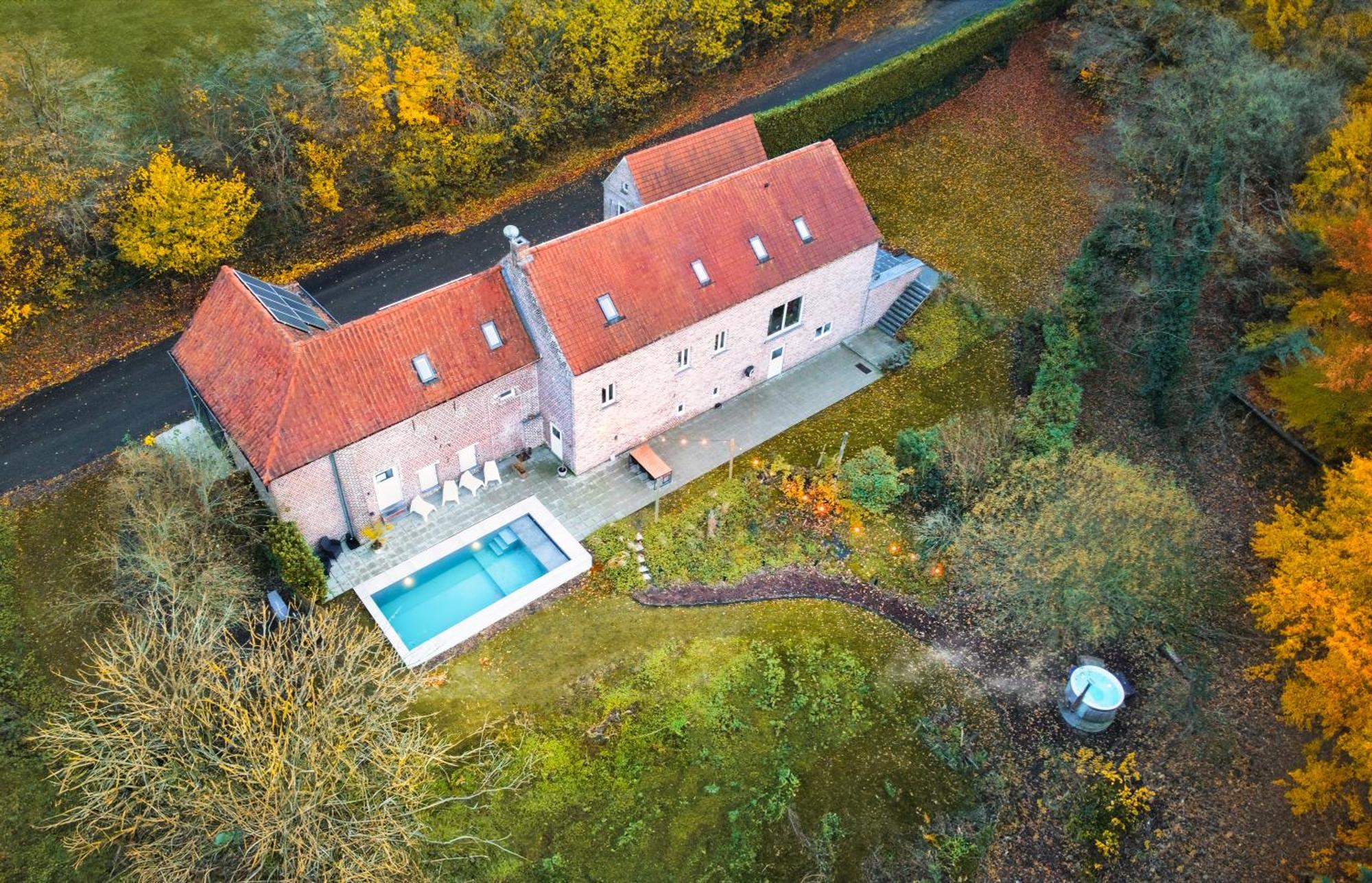 La Canopee Des Arbres, Juliette Ellezelles Exterior photo